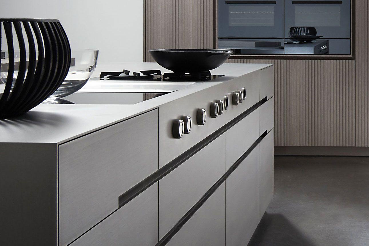 pflegetipps2_eggersmann-lausanne-02-unique-solid-stainless-steel-silvertouch-202020351.jpg